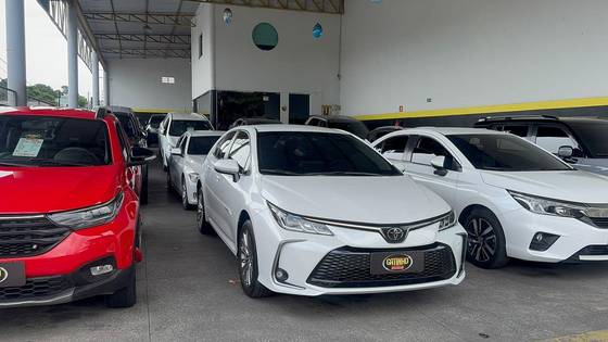 TOYOTA COROLLA 2.0 VVT-IE FLEX XEI DIRECT SHIFT TOYOTA COROLLA 2.0 VVT-IE FLEX XEI DIRECT SHIFT